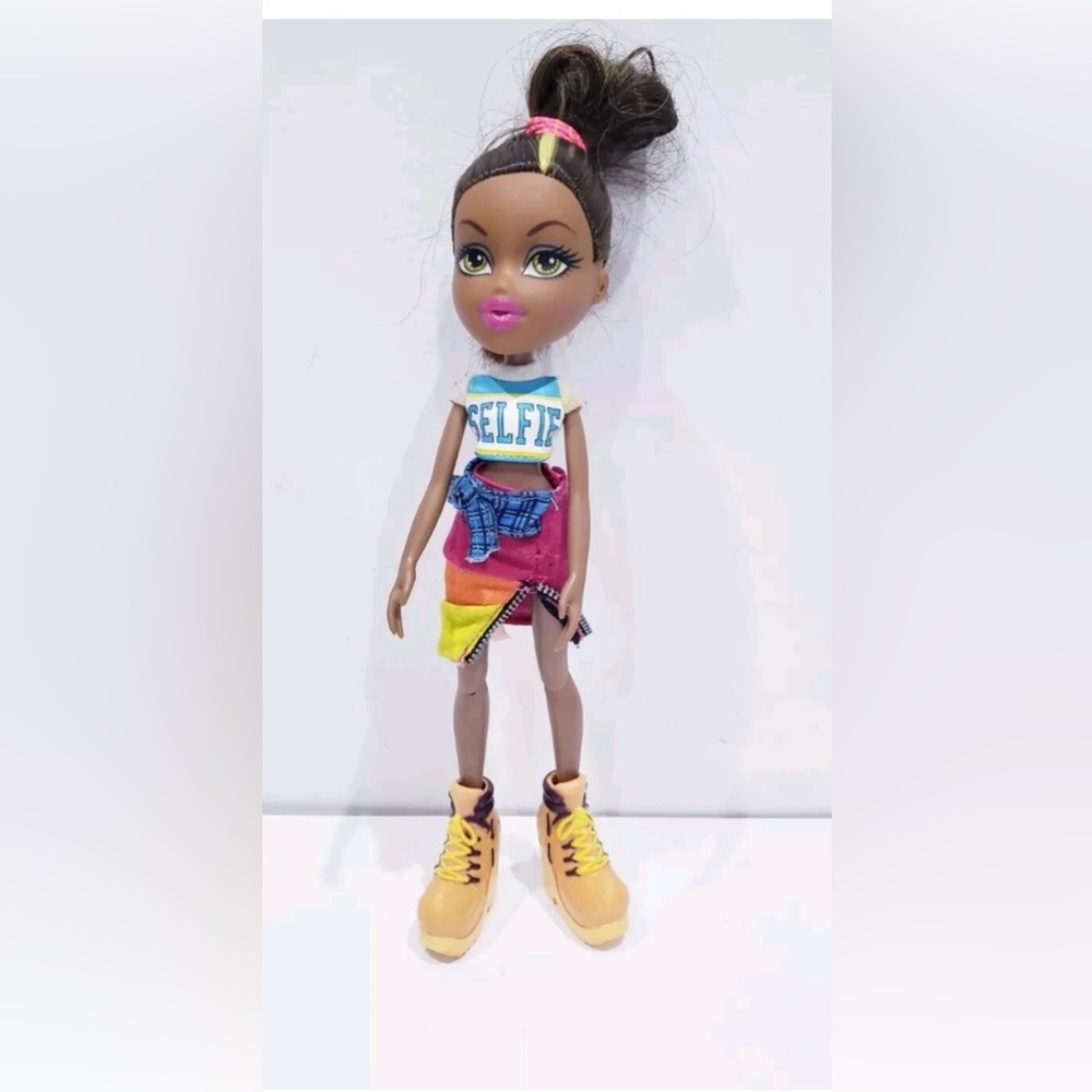 Bratz Doll Sasha Selfie Snaps MGA 2015